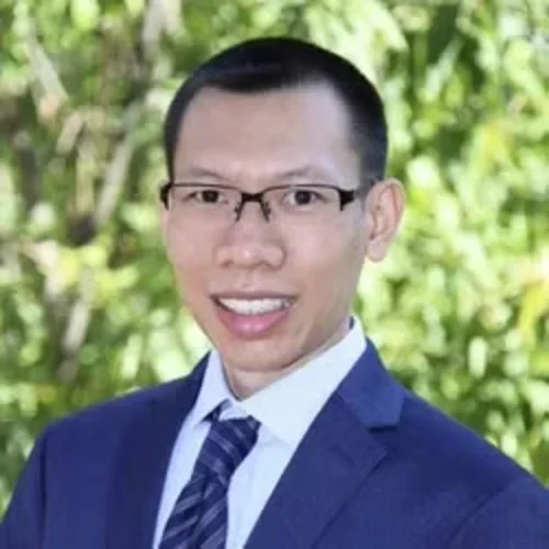 Headshot of Shili Xu, PhD.